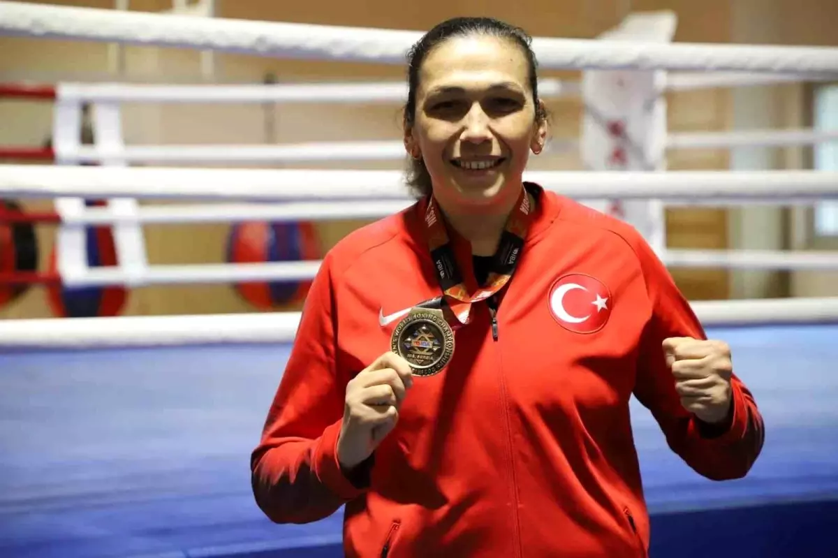 Elif Güneri, Dünya 3.’sü Oldu